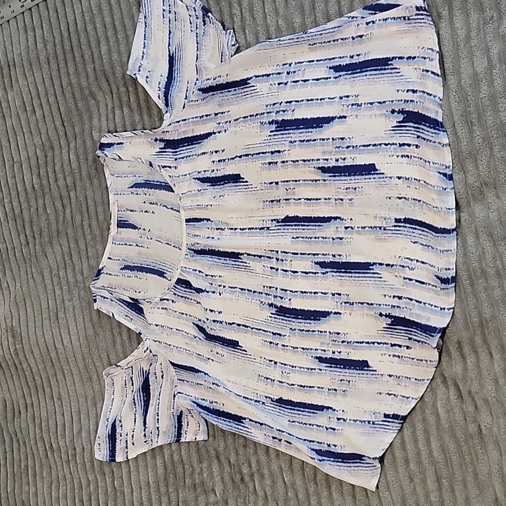 Lush top for women